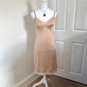 Vanity-fair Women's Tan and Cream Dress